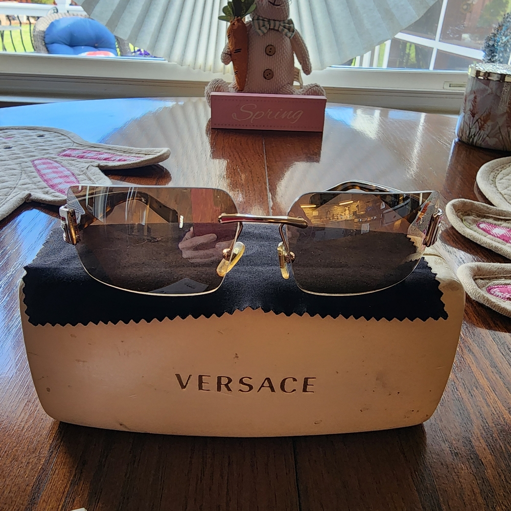 Versace MOD 2017 Rimless Sunglasses Vintage - Picture 3 of 11